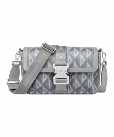 Dior Hit The Road Messanger