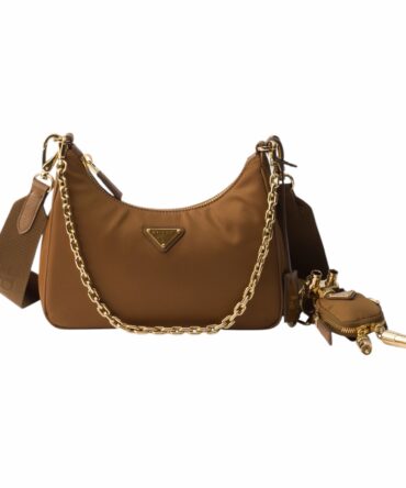 Prada Re-Edition 2005 Brandy con Ciondolo