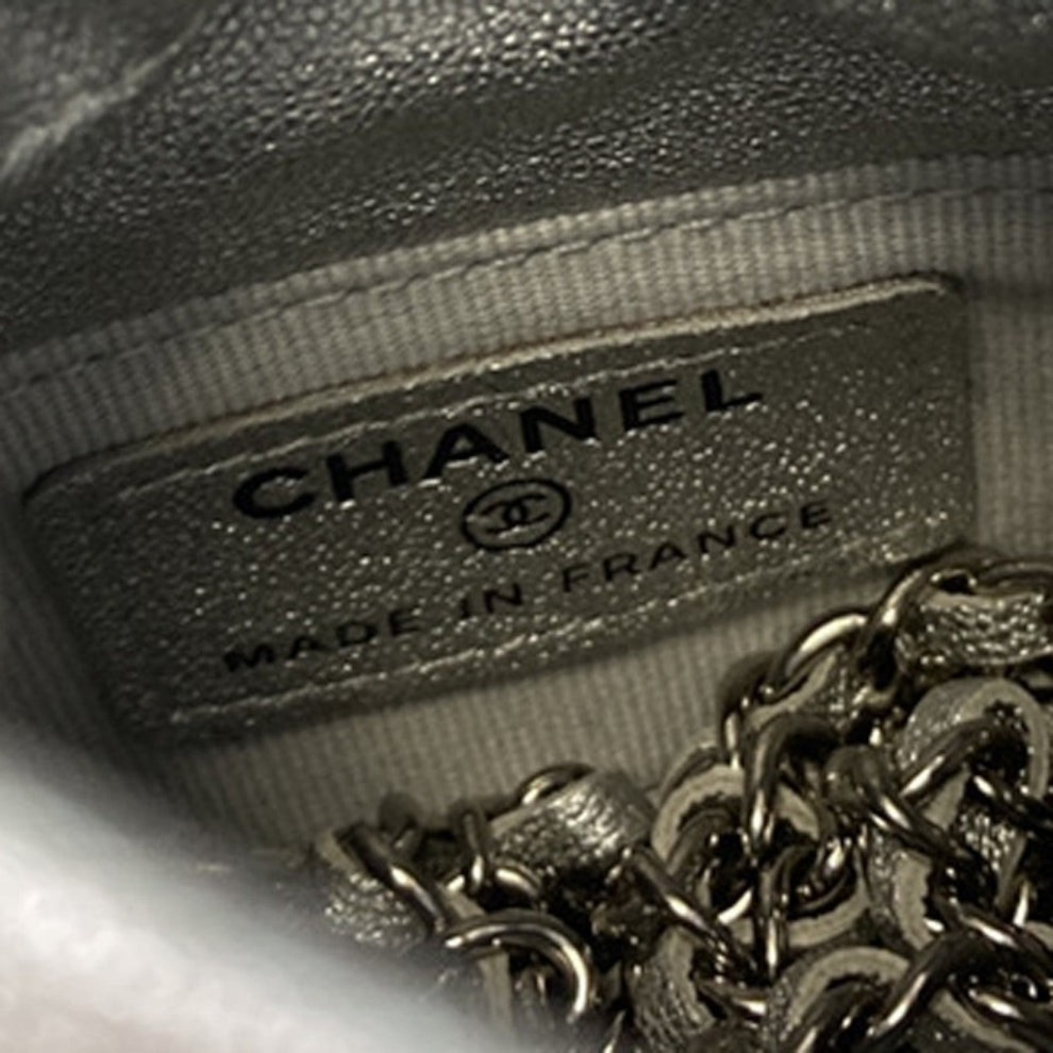 Chanel Mini Bucket Bag Argento Metallizzato - immagine 14