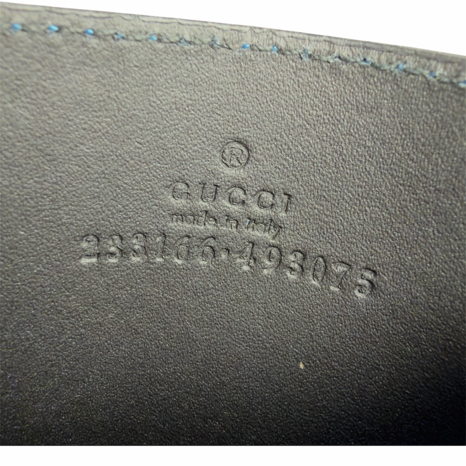 Gucci Portacarte GG Azzurro in Tela - immagine 4