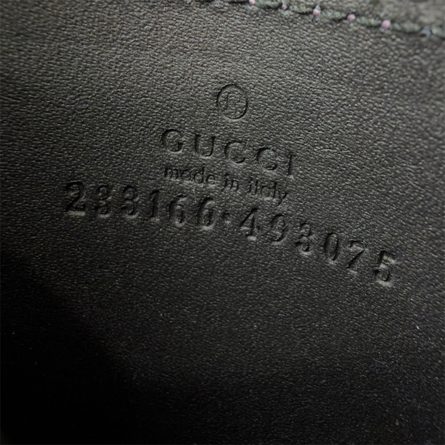 Gucci Portacarte GG Lilla in Tela - immagine 4
